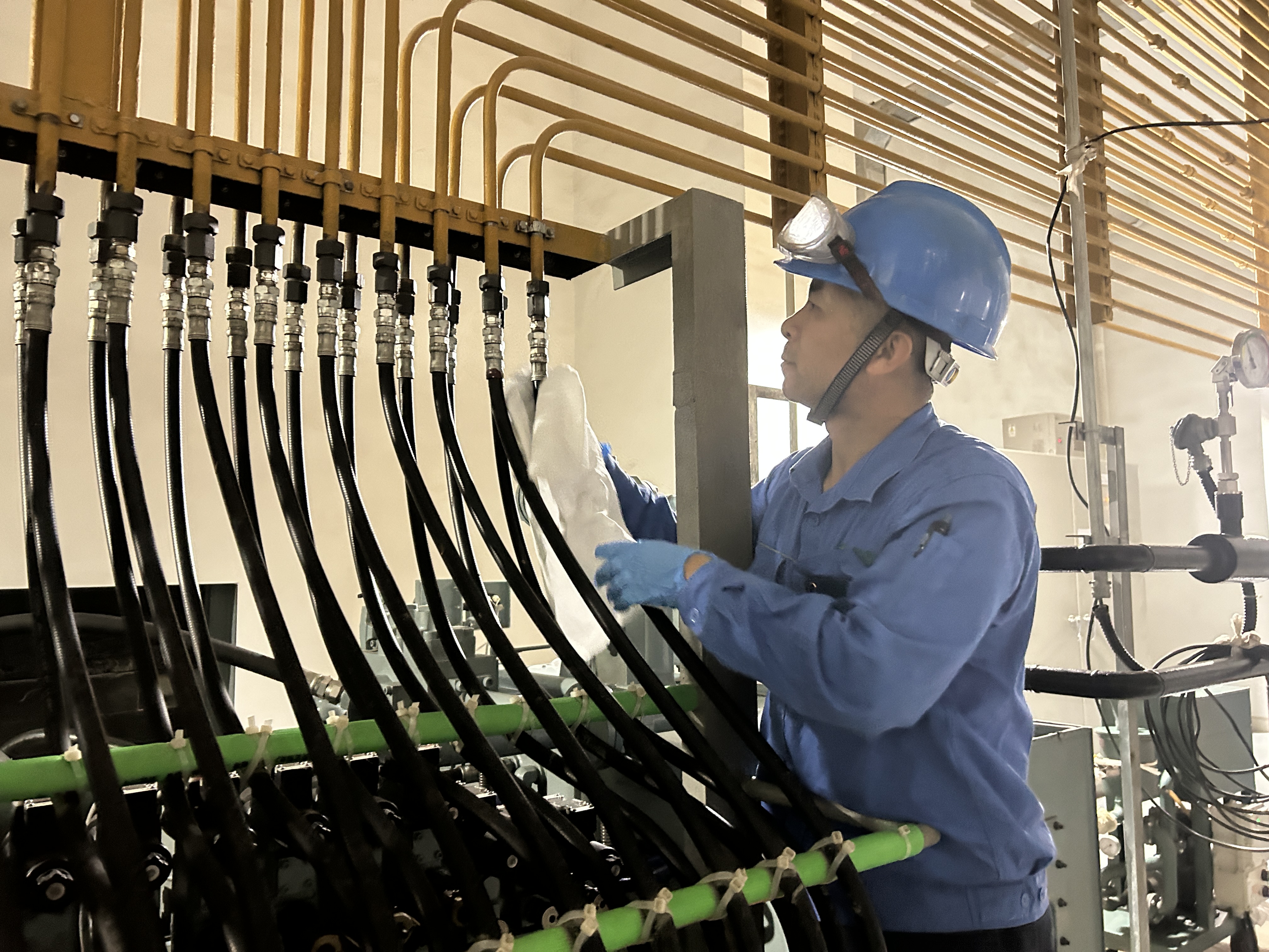 劳动创造美好生活 | 致敬Ebpay钱包劳动榜样